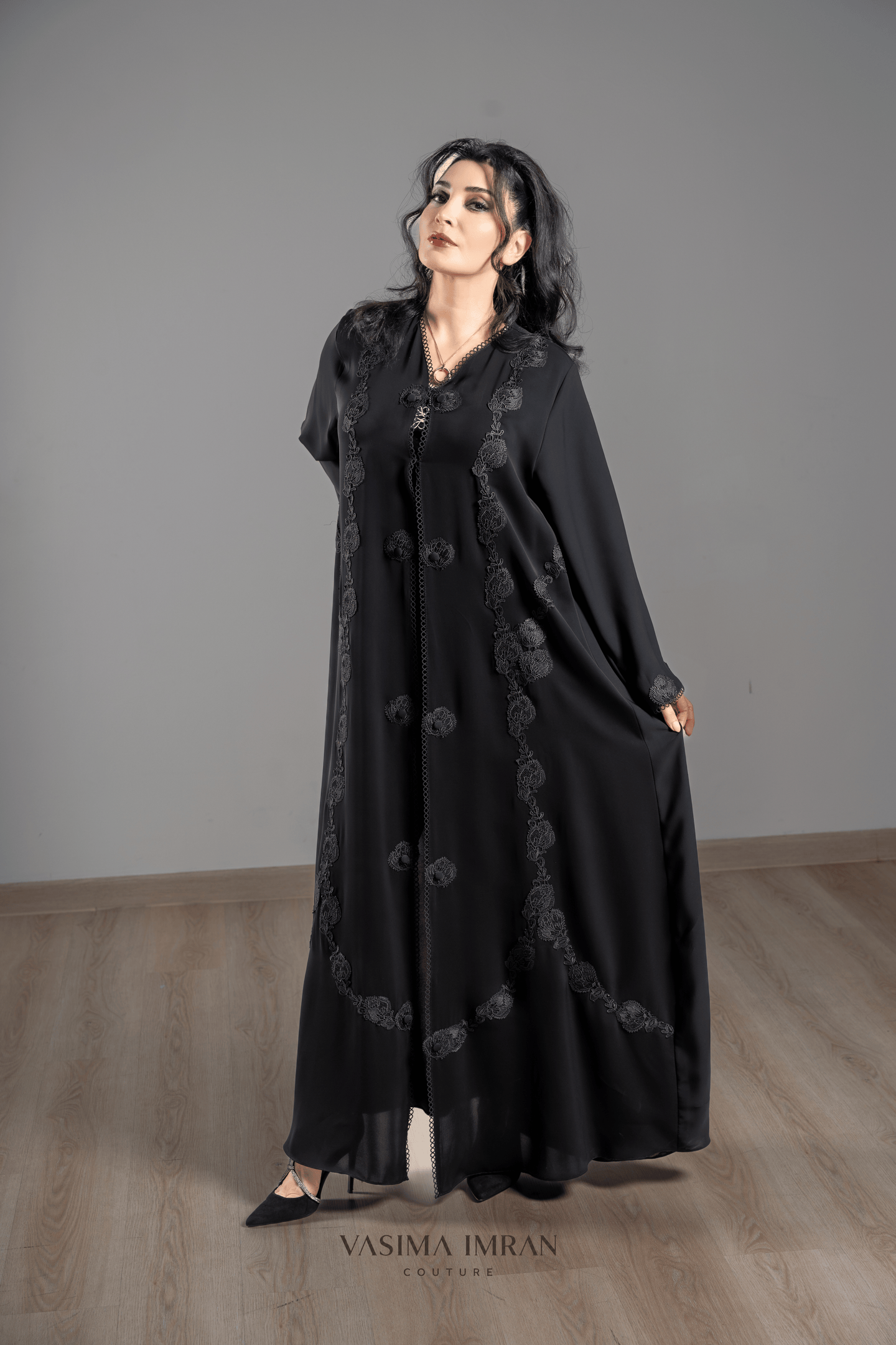 VI Noir Floral Lace Abaya