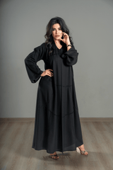VI Noir Panel Stitch Abaya