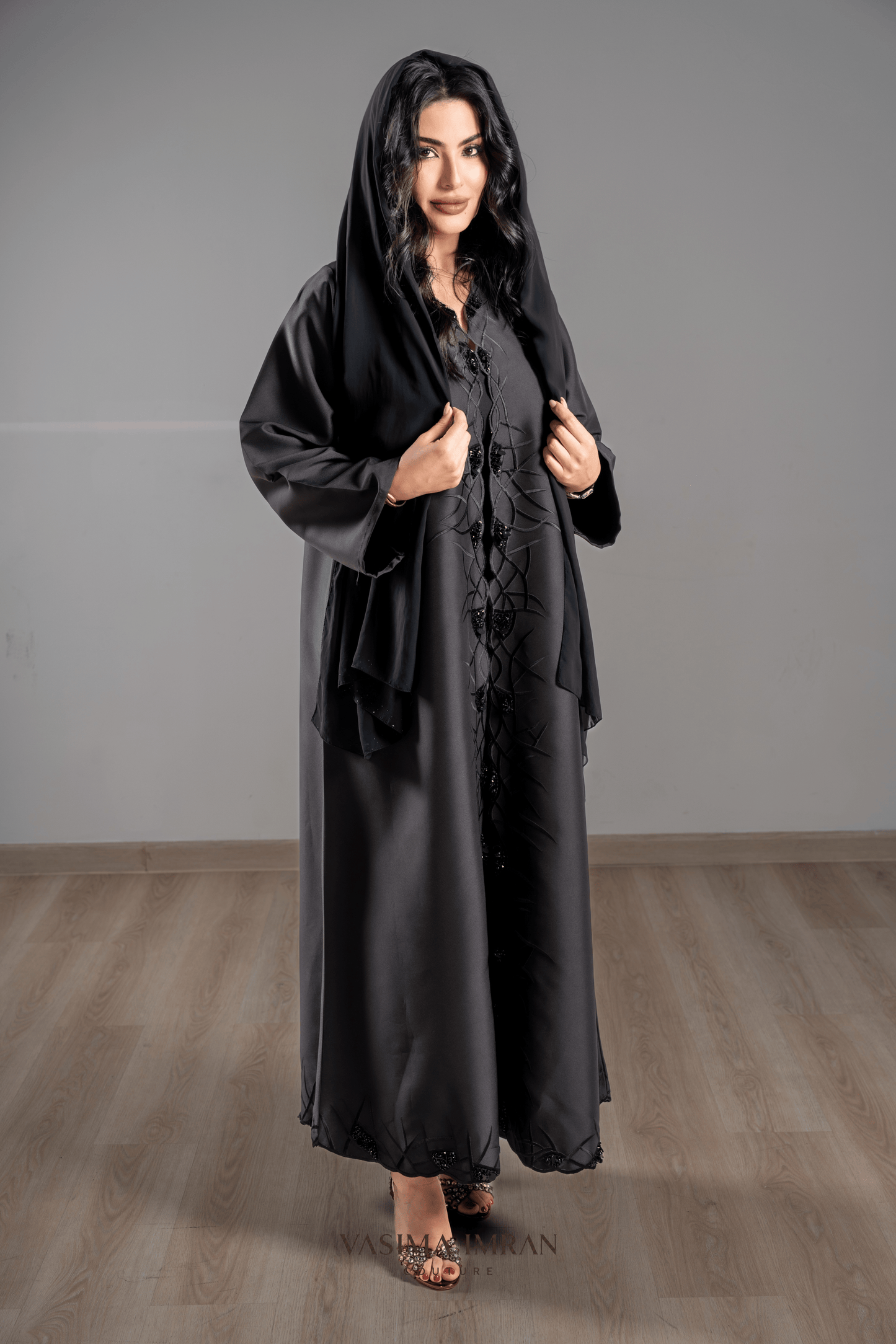 VI Noir Cutwork Embellished Abaya